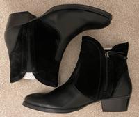 Neu! Marc O’Polo Stiefeletten Gr. 39 Leder schwarz Karton Niedersachsen - Hameln Vorschau