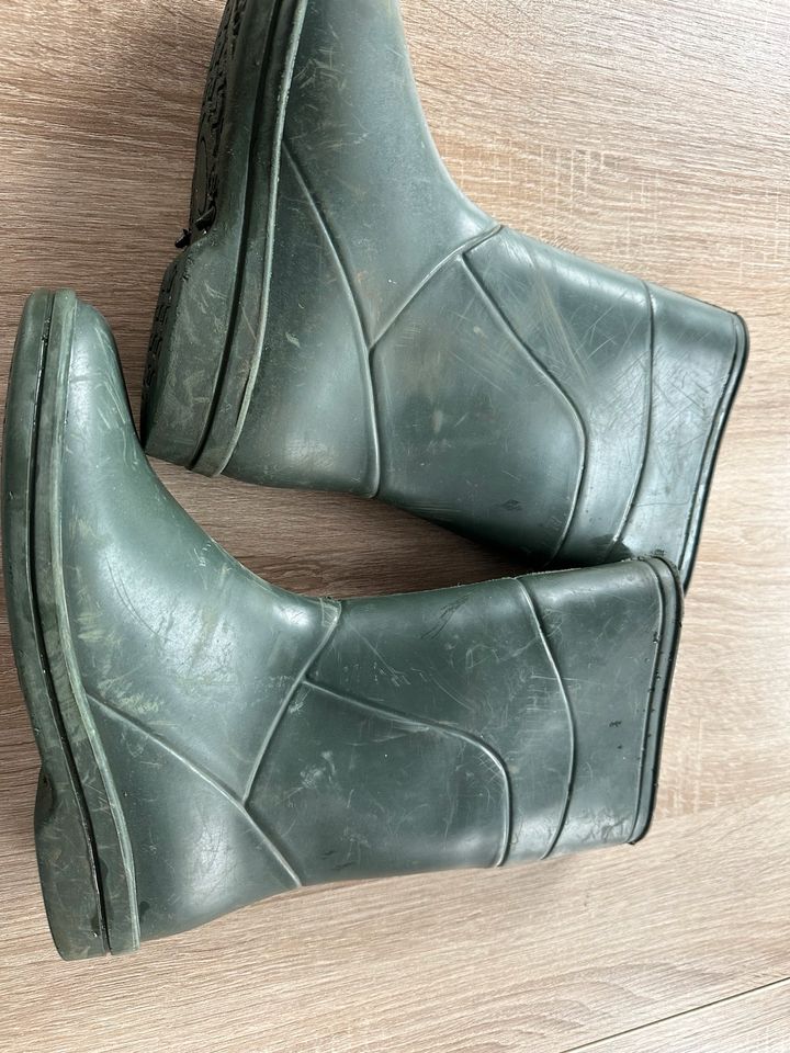 Grüne Gummistiefel Gr.37 in Bebra