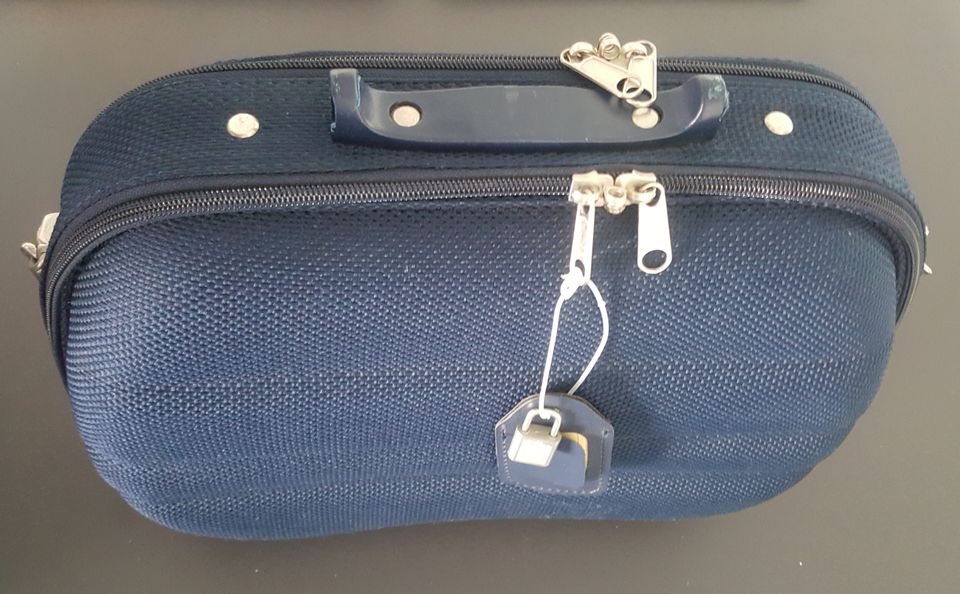 Kosmetiketui blau kleine Reisetasche Hardschale Schminke Spiegel in Sankt Augustin