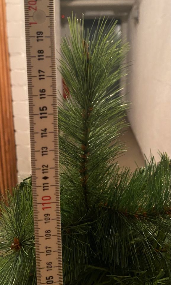 3-teiliger künstlicher Tannenbaum Weihnachtsbaum ca. 120cm in Essen