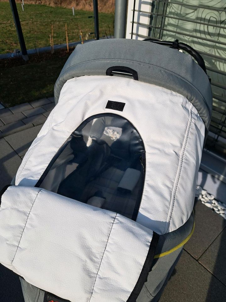 Hartan Racer GTS Kinderwagen Handbremse weiß grau TOP in Birkenfeld