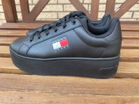 Damen Sneaker von Tommy Hilfiger Nordrhein-Westfalen - Issum Vorschau