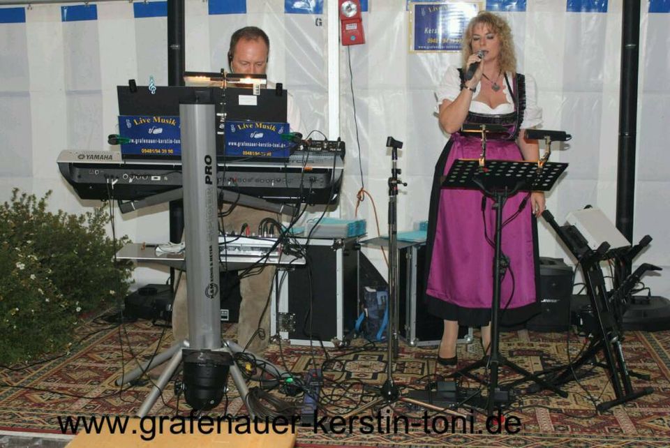 Musiker, Musik Duo Kerstin und Toni für alle Feste und Hochzeiten in Pfatter