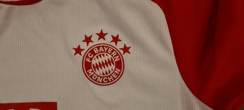 Bayern München Adidas Heimtrikot 2023/24 Trikot XL weiß/rot in Hausham