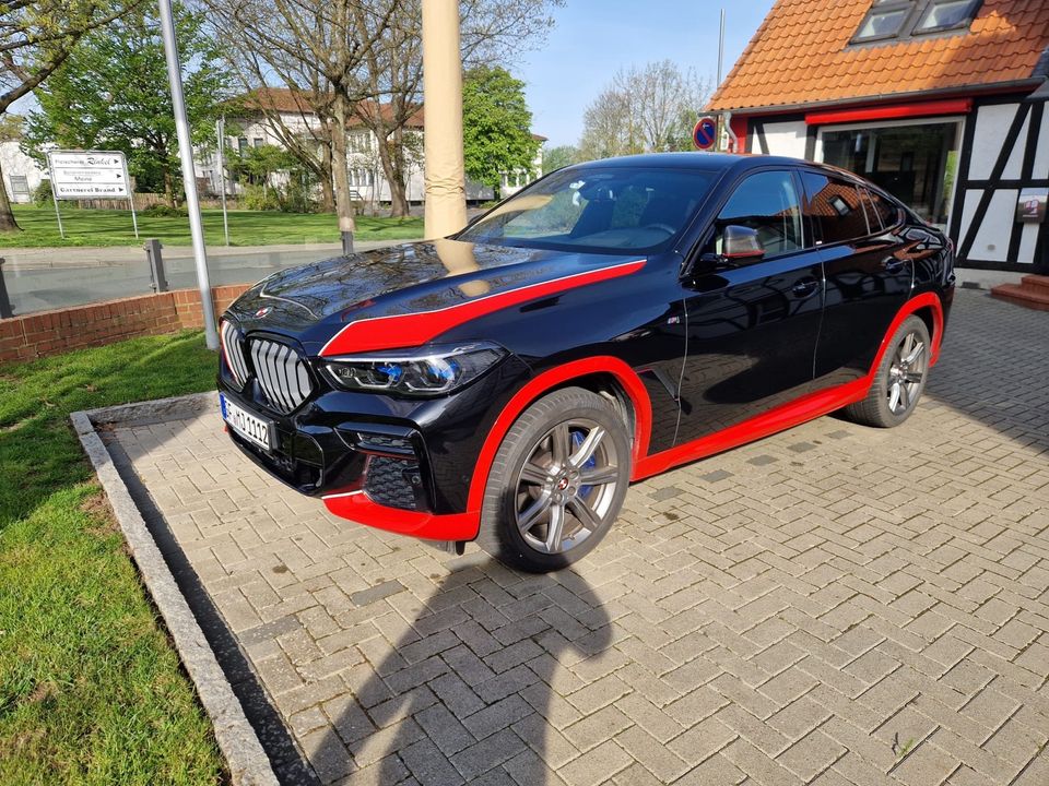 BMW X6 in schwarz in Meine