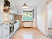 Geräumige 4 Zimmer Hochparterre Wohnung mit Loggia sowie Gartenmitbenutzung Bayern - Schwabach Vorschau