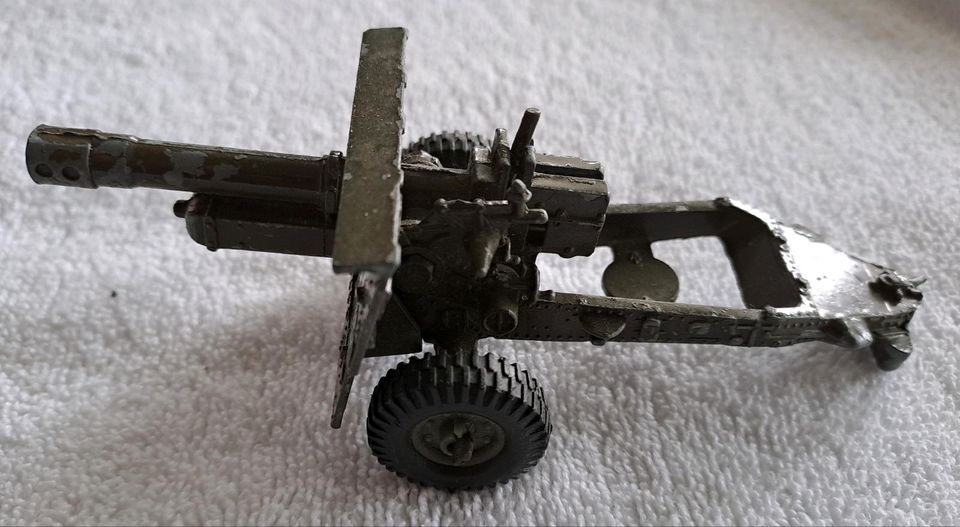 DINKY TOYS CRESCENT BRITAINS MILITÄR British Army  PANZER KANONE in Bad Zwischenahn