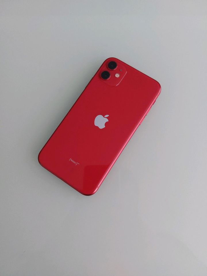 Apple iPhone 11 128GB Rot / Product Red - Akku NEU in Bergkamen