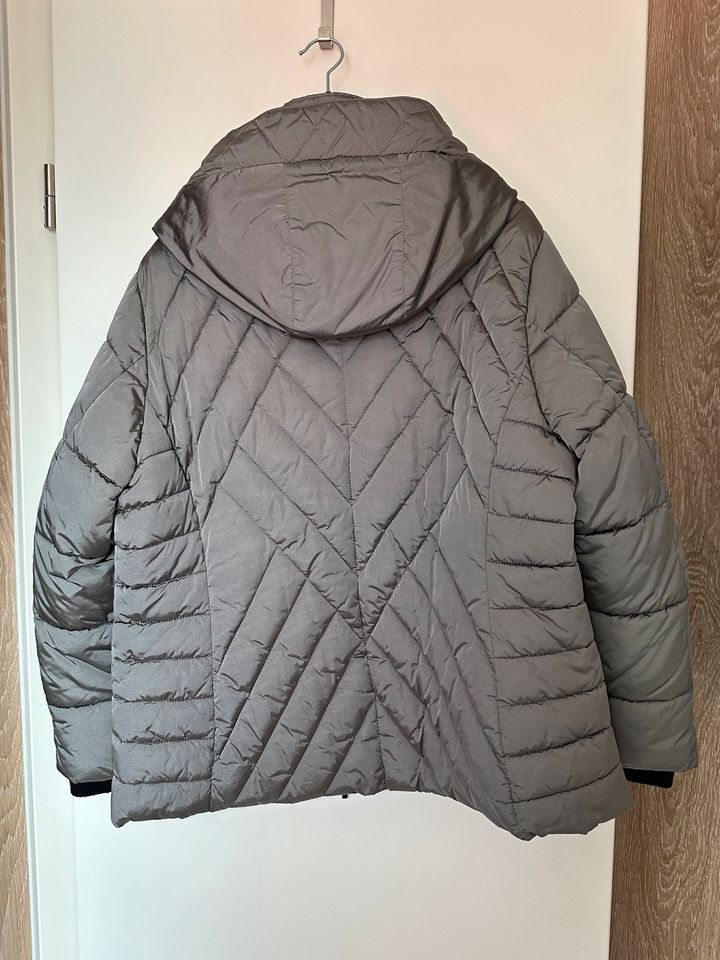 Graue Winterjacke Bexleys Größe 48 in Melbeck