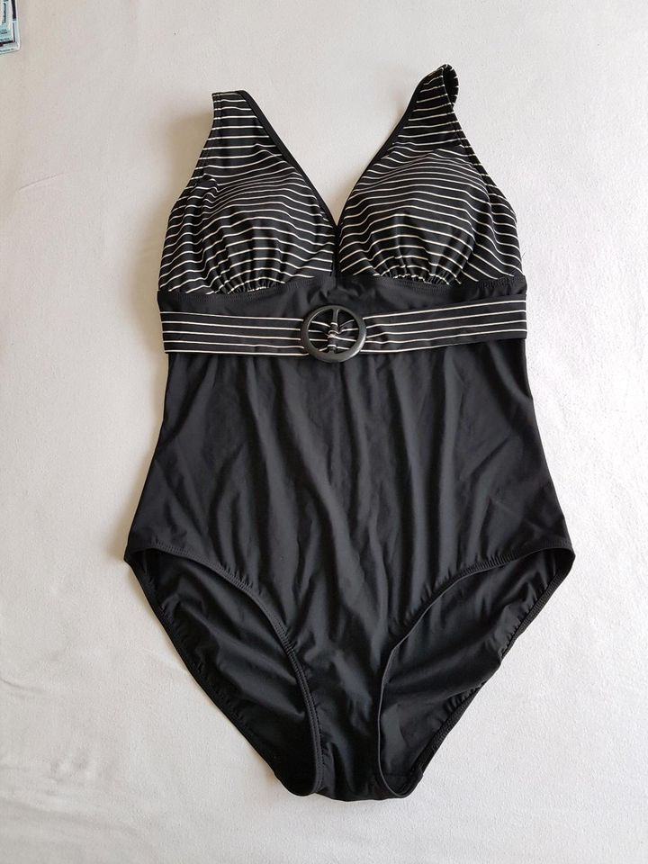 Damen Badeanzug, Größe 48, schwarz/weiß, Neu in Uetersen