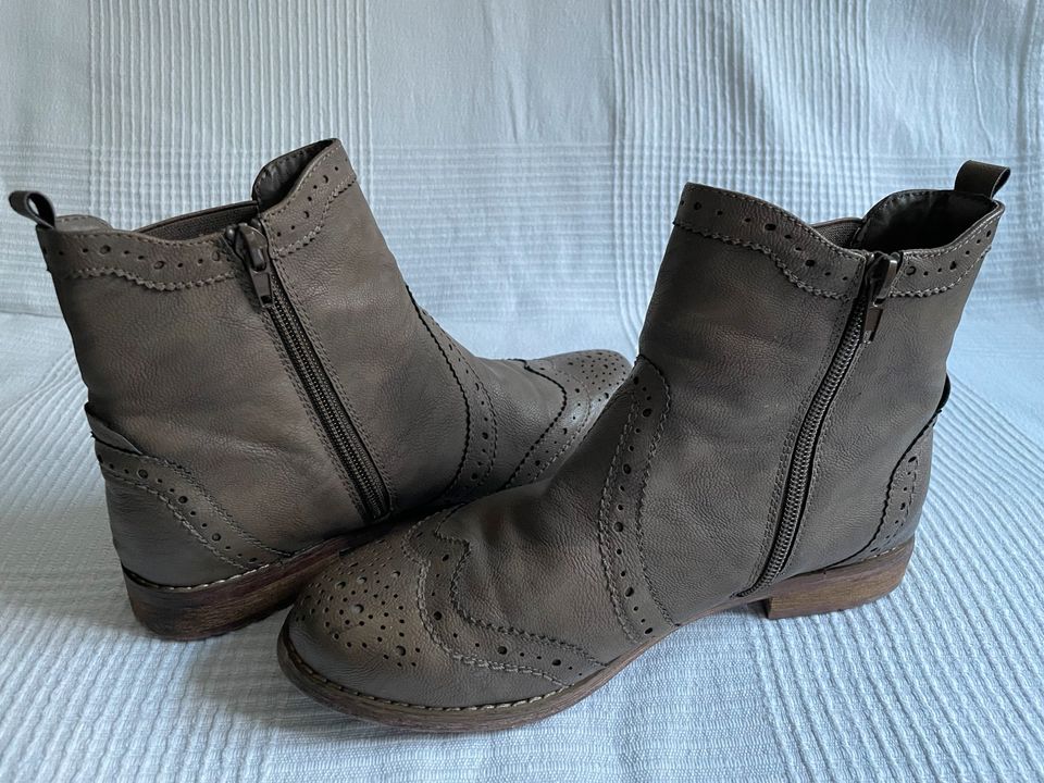 Stiefeletten Boots Bullboxer in Berlin