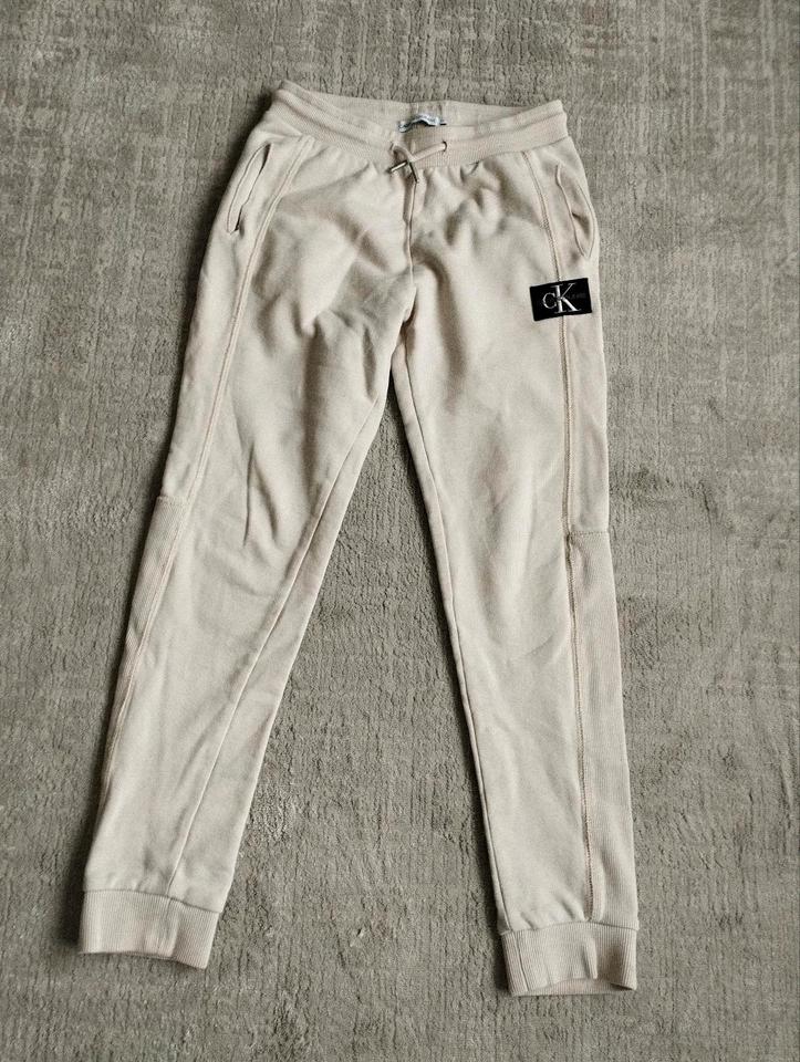 Kinder und Jugendliche Sport und Freizeit Hose Calvin Klein in Überherrn