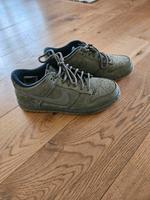 Nike Sneakers, khaki, Gr. 38, wie neu Niedersachsen - Burgdorf Vorschau