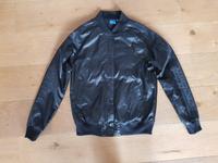 Adidas Jacke/ Blouson schwarz Gr. 34 (Damen) Vintage Berlin - Schöneberg Vorschau