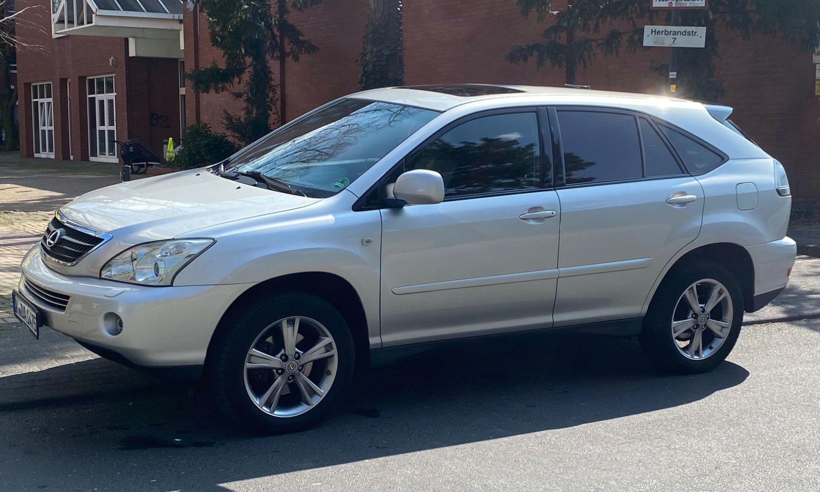 Abbildung des Autos Lexus RX 400 Executive E…