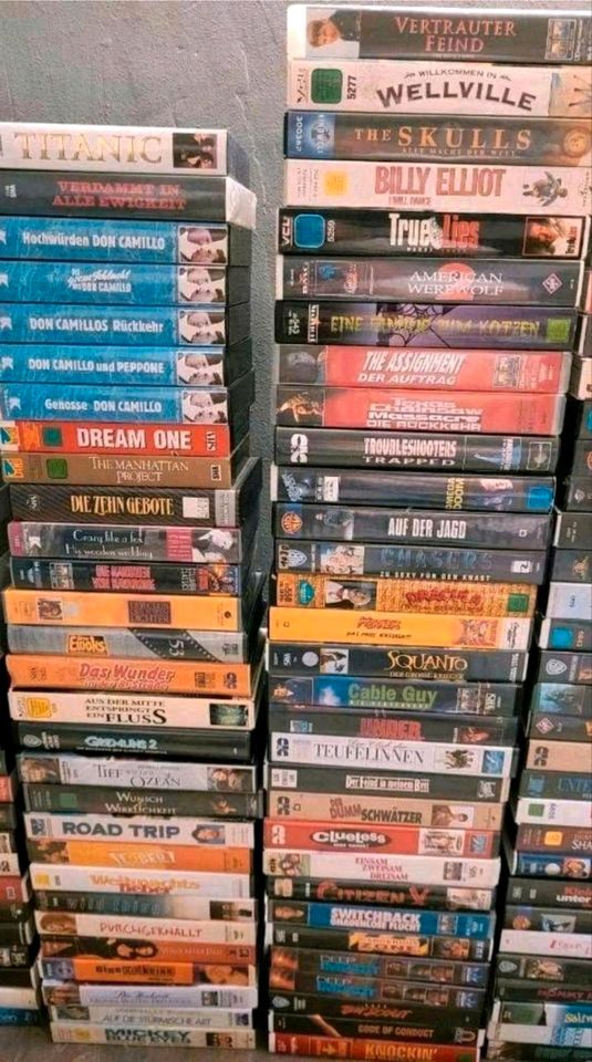 VHS Kassetten Sammlung -Konvolut in Moers