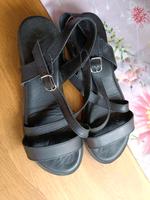 Tamaris Sandalen Leder schwarz Gr. 39 wie neu Bayern - Kaufbeuren Vorschau