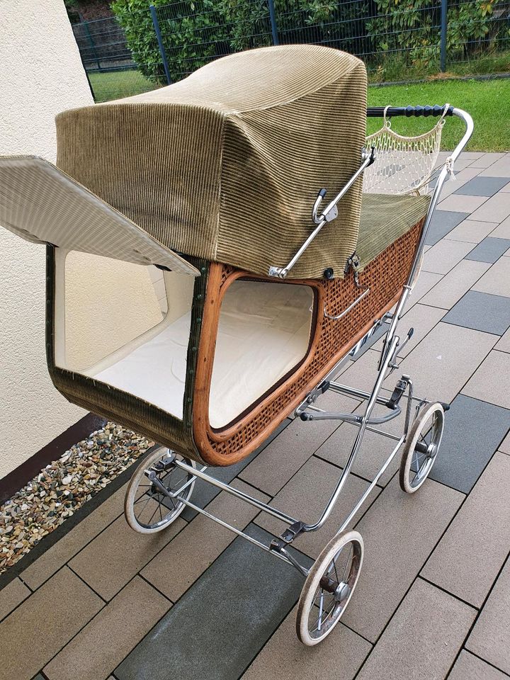 Gesslein Panorama Korb Kinderwagen Nostalgie + Maxi-Cosi Adapter in Lippstadt