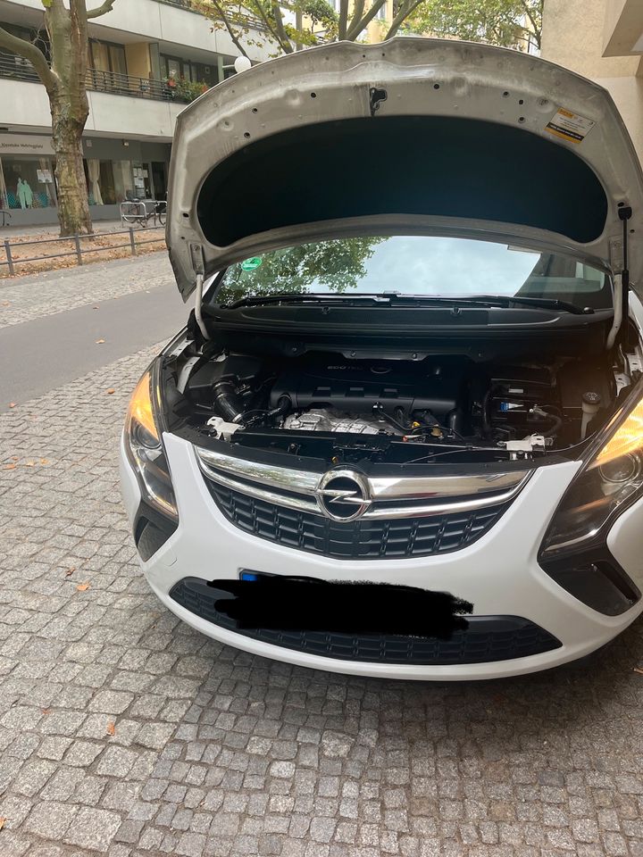 Zafira Opel zu verkaufen in Berlin