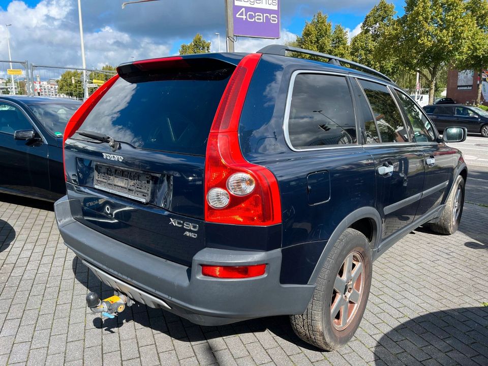 Volvo XC90 D5°SitzHZG°PDC°Klima°Tempomat° in Kiel