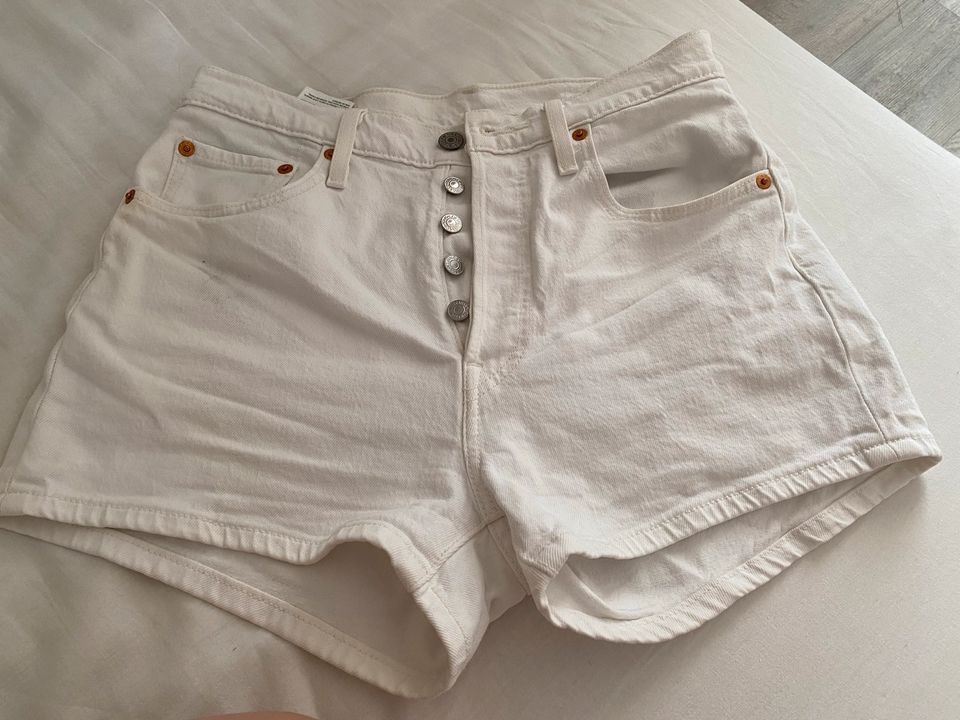 Levi's 501 High Rise Damen Shorts Weiß Jeans in Düsseldorf