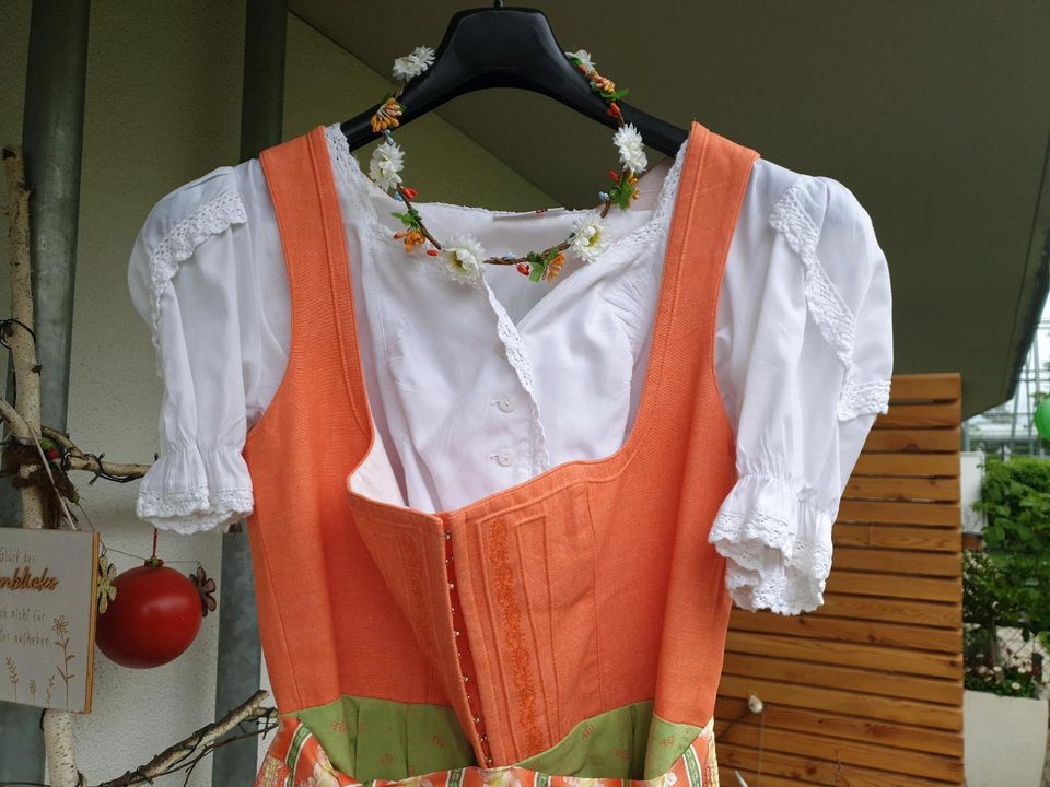 Hochwertiges Dirndl in Unterschleißheim