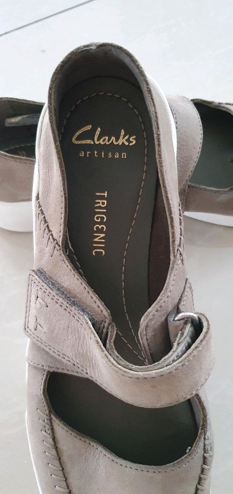 Clarks Schuhe, sehr leicht ! Gr 38 – Neuwertig in Duisburg
