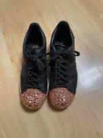 Adidas Super Star Sneaker, Größe 40 2/3, schwarz roségold Baden-Württemberg - Emmendingen Vorschau