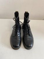 Dr. Martens Doc Martens 1460 Boots Stiefel Gr. 44 DEFEKT Nordrhein-Westfalen - Mülheim (Ruhr) Vorschau