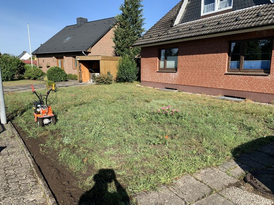 Gärtner...Gartenhilfe...Hecke schneiden...Gartendauerpflege.. in Brokstedt