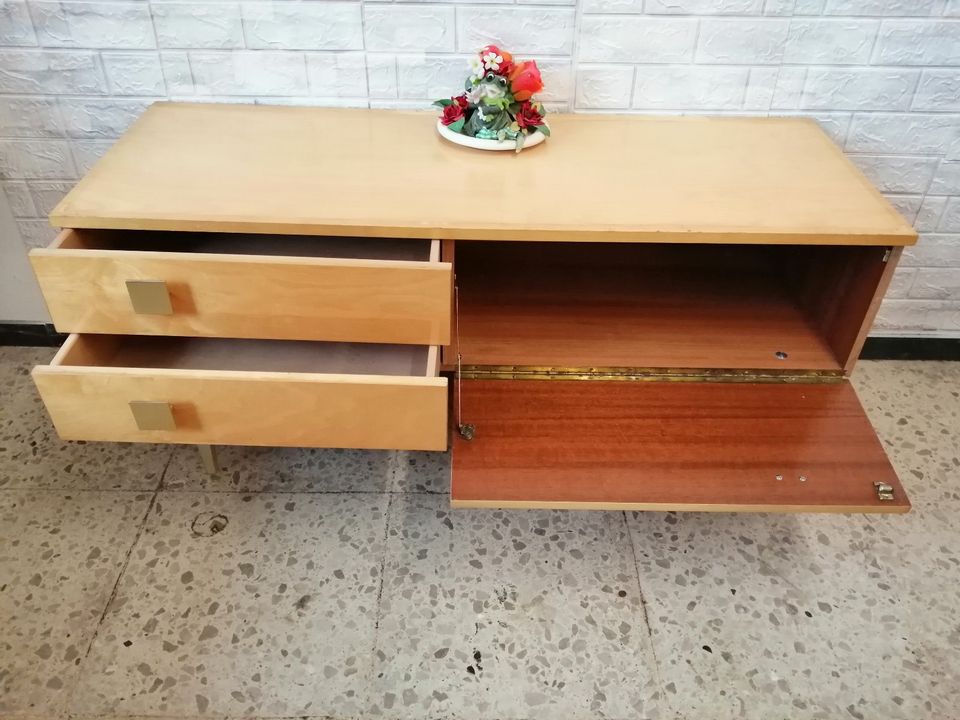 60er 70er Vintage TV Lowboard Kommode Fernsehschrank Sideboard in Taunusstein