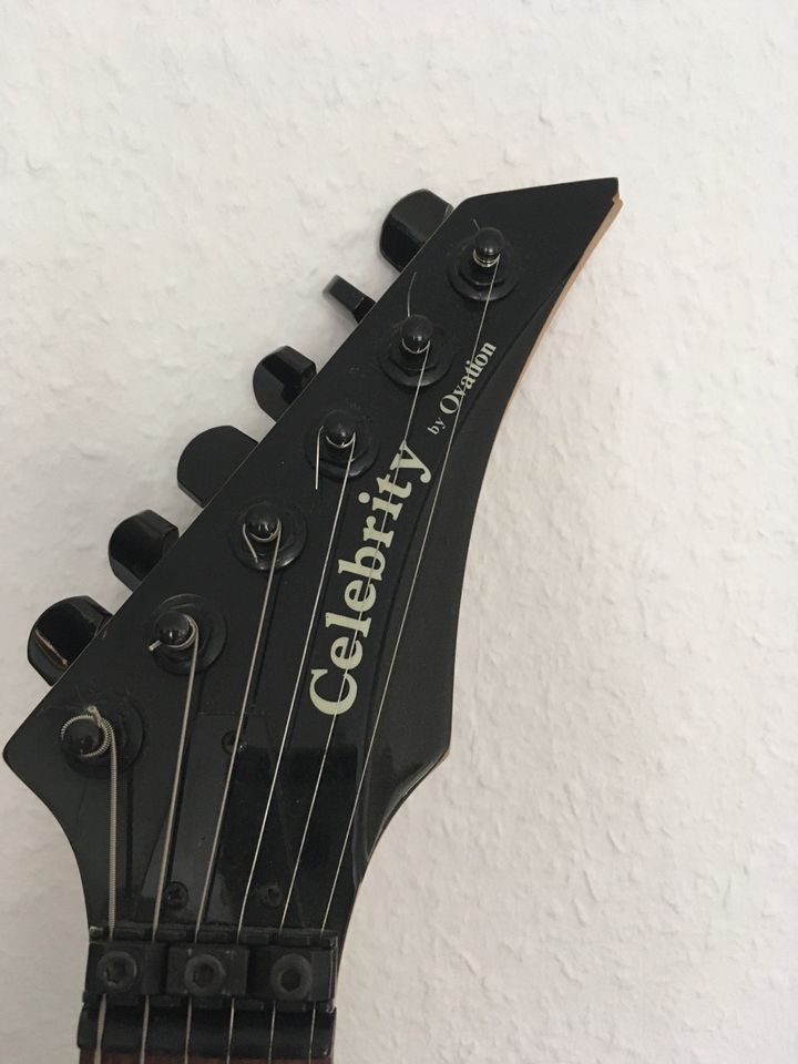 E-Gitarre, Celebrity by Ovation, Made in Korea in Düsseldorf