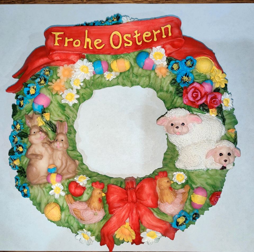 Osterkranz bunt Steinharz/Polyresin ca 18,5cm hoch unben neu iOVP in Groß-Gerau