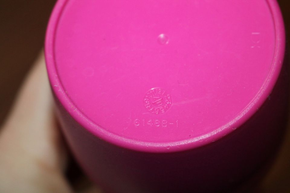 Tupperware Sportsfreund pink 415 ml mit Ersatzteil ohne Tülle in Mehlbek