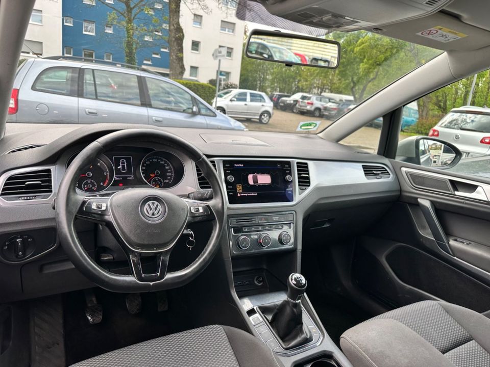 Volkswagen Golf Sportsvan VII Trendline in Bochum