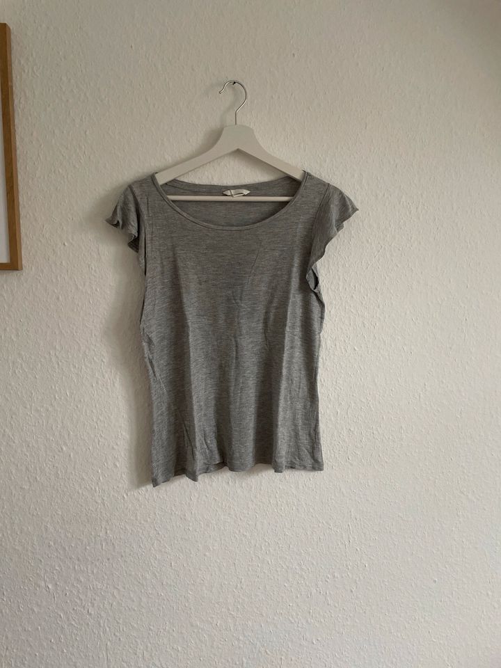 Graues Basic T-Shirt XS/S in Düsseldorf