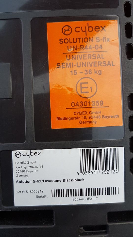 Kindersitz Cybex Solution S-fix lavastone/black in Heringen / Helme