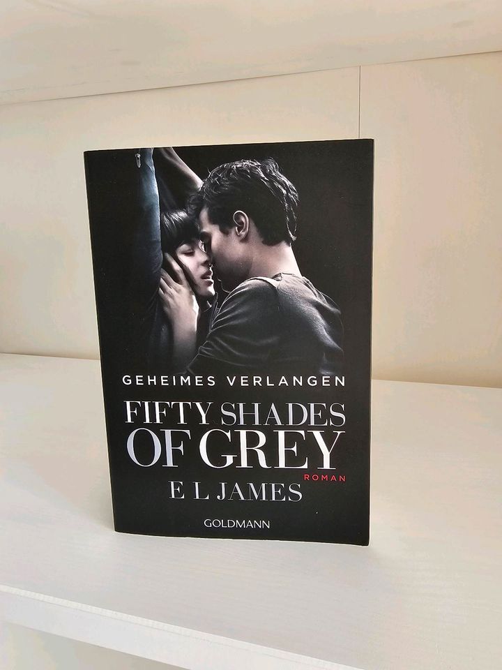 E L James Fifty Shades of Grey Buch Konvolut in Greifenstein