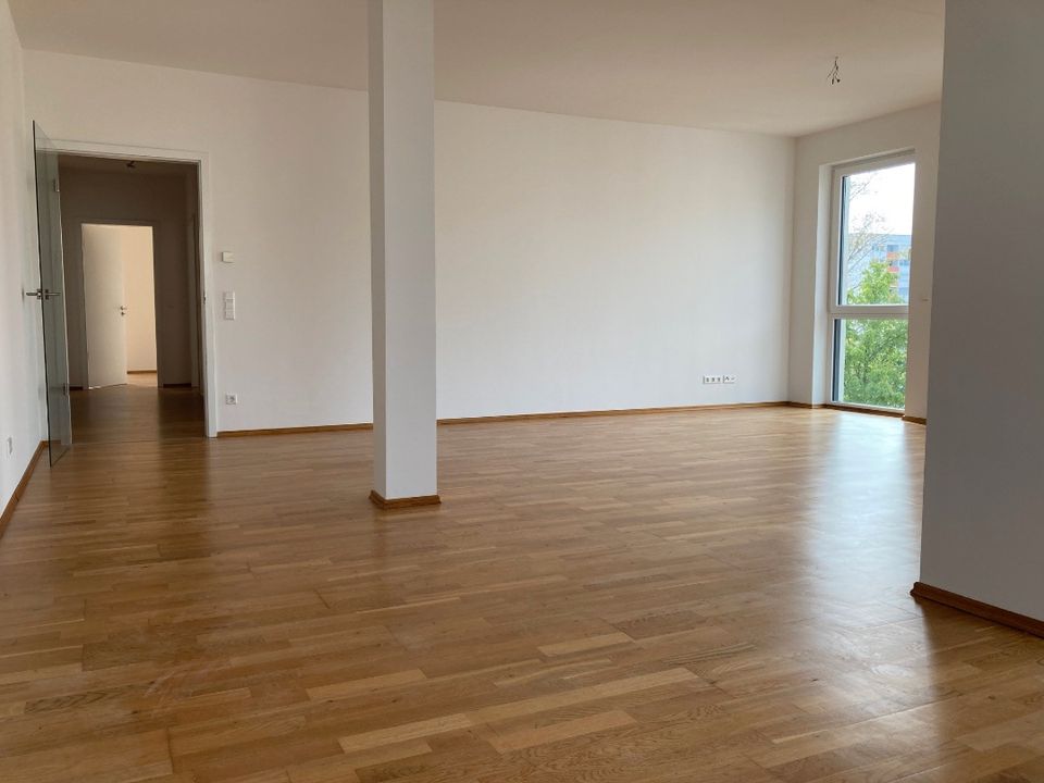 Moderne 4-Raumwohnung mit Balkon im Zentrum-Süd in Leipzig