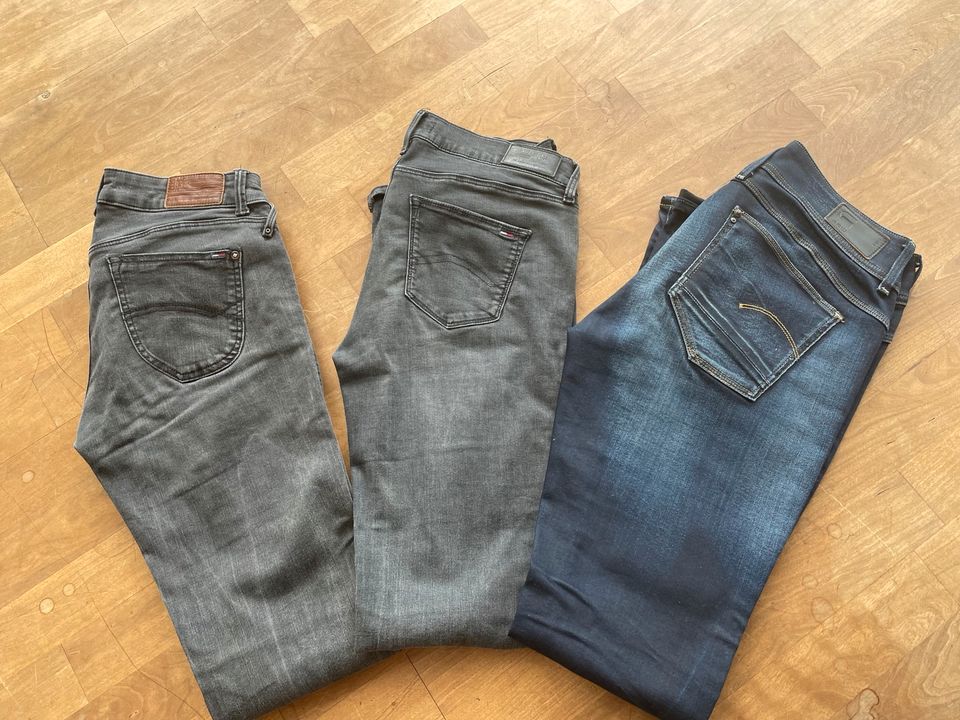 3 Jeans 2x Hilfiger 1x G Star in Arnsberg