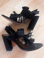H&M Wildleder Suede Fransen High Heels Sandalen schwarz 37 Frankfurt am Main - Gutleutviertel Vorschau