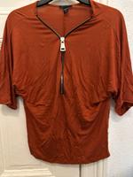 Pullover Größe S mit Löchern Berlin - Neukölln Vorschau