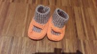 Strickschuhe orange/grau Bayern - Wasserlosen Vorschau