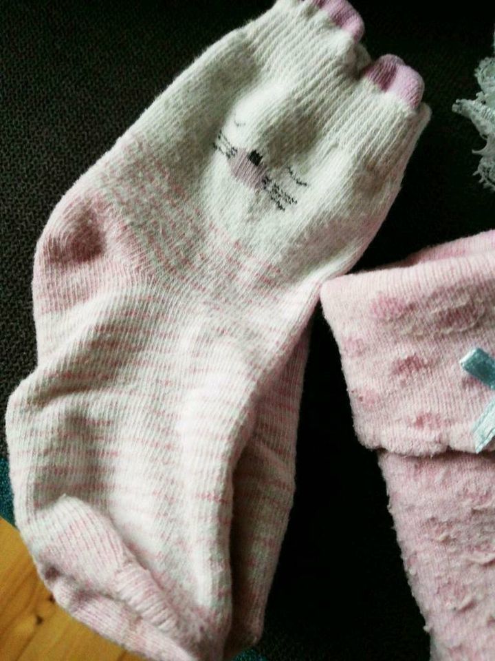 Baby Socken Mädchen gr 18-22 in Eberswalde