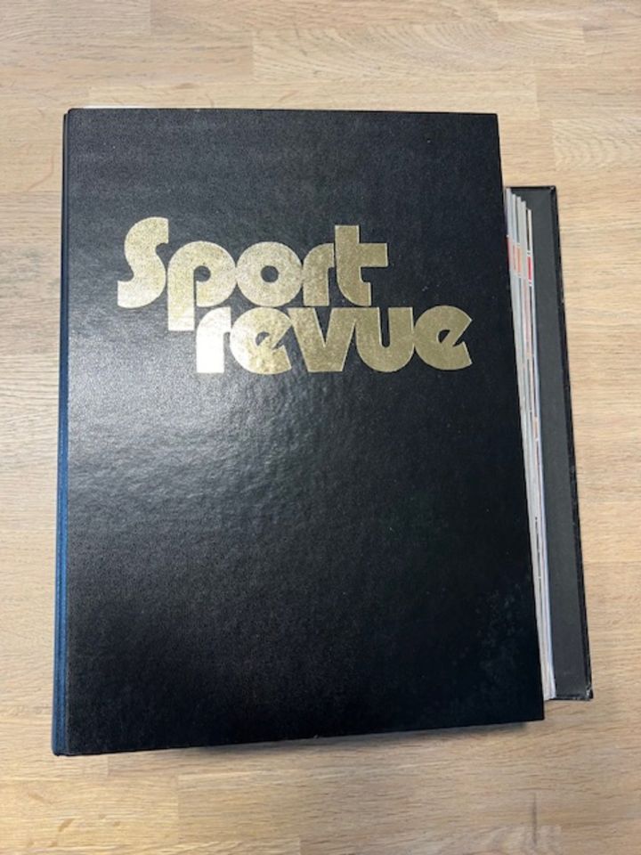 Sport Revue -1984, 12 Ausgaben komplett Teilweise im Sammelordner in Osterode am Harz