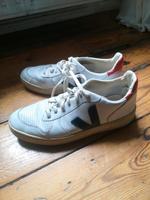 Veja Herrenschuh 44,5 weiß guter Zustand Pankow - Prenzlauer Berg Vorschau
