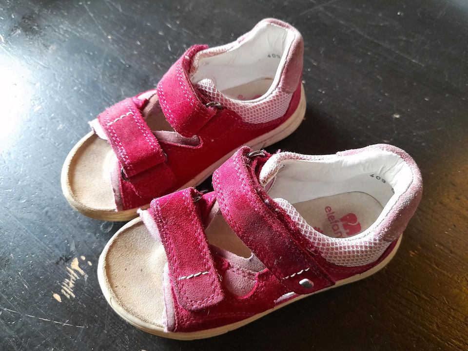 Sandalen ELEFANTEN Gr 23 Kleinkind pink in Kiel - Suchsdorf | Gebrauchte  Kinderschuhe Größe 23 kaufen | eBay Kleinanzeigen ist jetzt Kleinanzeigen