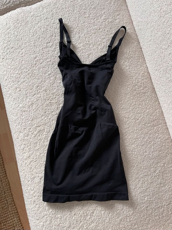 NEU Skims Seamless Sculpt Slip Dress L Onyx Bodysuit Mini Kleid in Köln