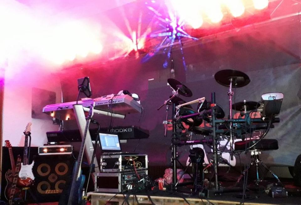 Coverband sucht Bassisten gesucht in NordrheinWestfalen Datteln
