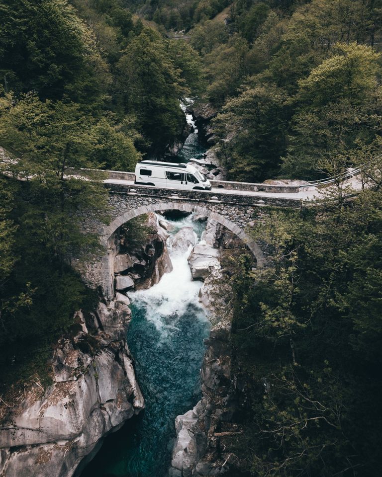 Van Kastenwagen Pössl mit Aufstelldach mieten in Isny im Allgäu